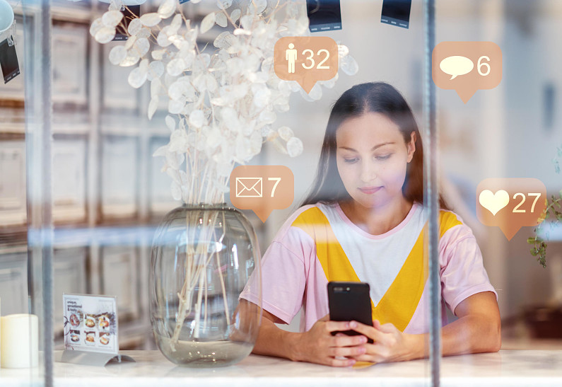 В России запустили новую социальную сеть LOOKY. Рассказываем, как она работает!