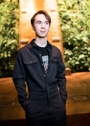 Денис Власенко