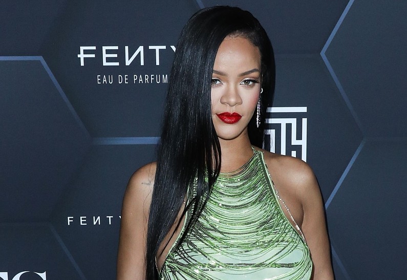 «Захватывающее путешествие»: Рианна раскрыла подробности своей беременности