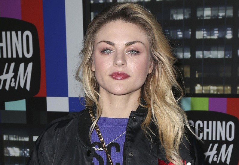 Дочь Курта Кобейна нашла новую любовь