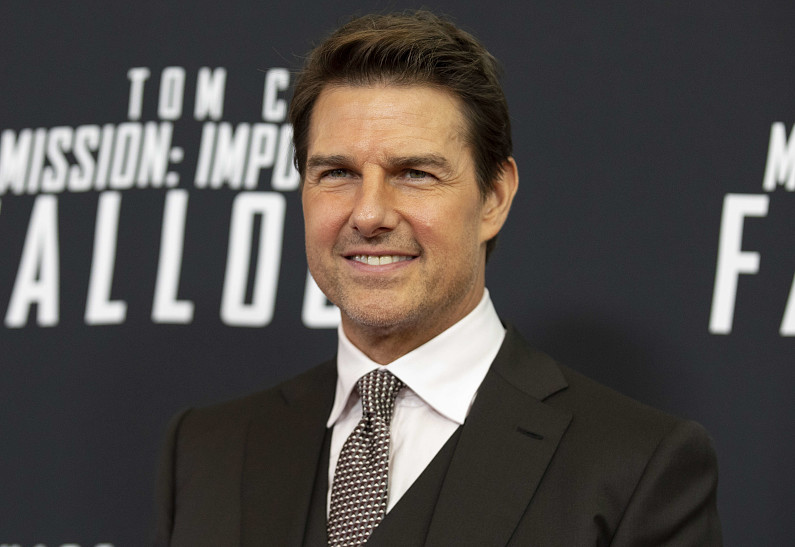 Пластика, неуверенность и агрессия: менеджер Тома Круза раскрыла нелицеприятную правду о нём