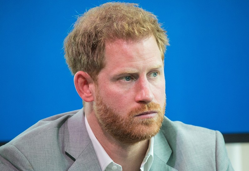 Принц Гарри боится привозить детей в Британию. И вот почему!