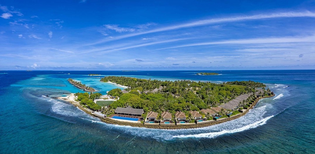 Sheraton Maldives Full Moon Resort & Spa