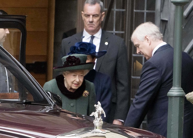 Королева Елизавета II и принц Эндрю