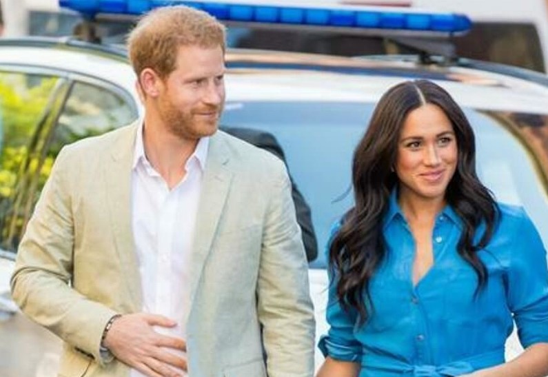 Двойные стандарты: королевскую семью обвинили в предвзятом отношении к принцу Гарри и Меган Маркл