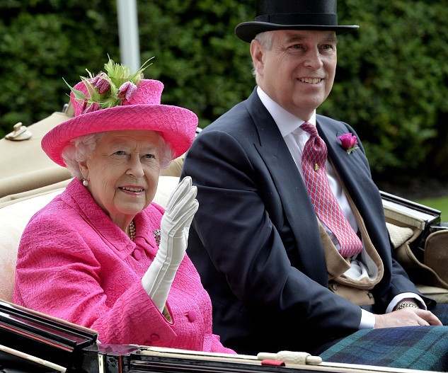 Елизавета II и принц Эндрю