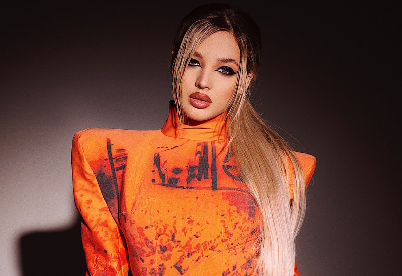 Аня Pokrov: «Первый большой заработок я потратила на машину для папы»