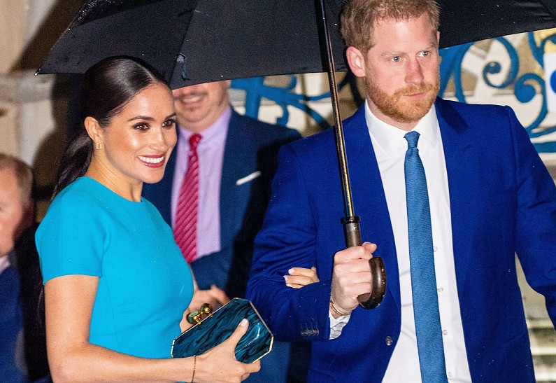 Меган Маркл присоединится к принцу Гарри на открытии Invictus Games в Нидерландах. Подробности!