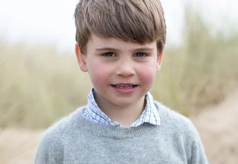 Кейт Миддлтон и принц Уильям поделились новыми фотографиями принца Луи в честь его 4-летия