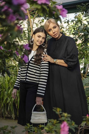 Ангелина Давеян с мамой Анжелой