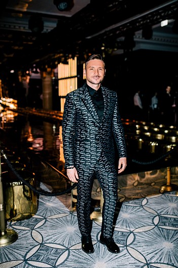 Сергей Лазарев