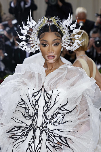 Винни Харлоу