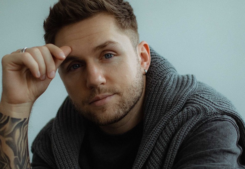 Влад Соколовский: «Нужно перестраивать себя, а не пытаться изменить мир вокруг»