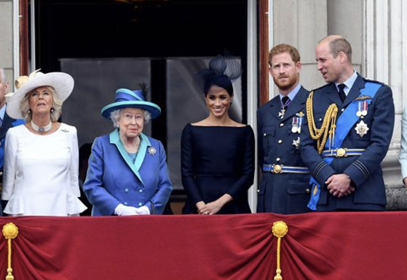 Елизавета II может отказаться от выхода на балкон Букингемского дворца во время празднования юбилея правления. И вот почему!