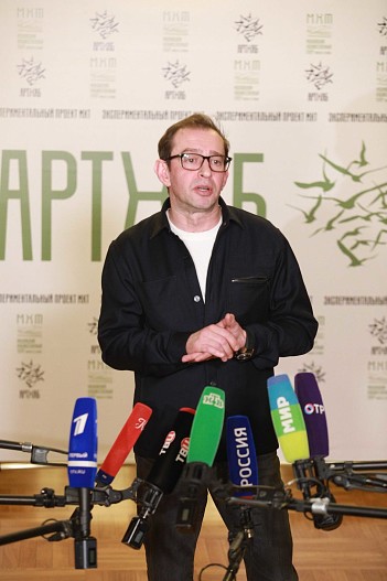 Константин Хабенский