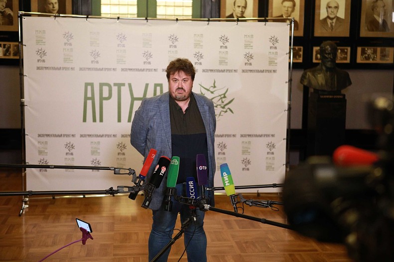 Павел Руднев