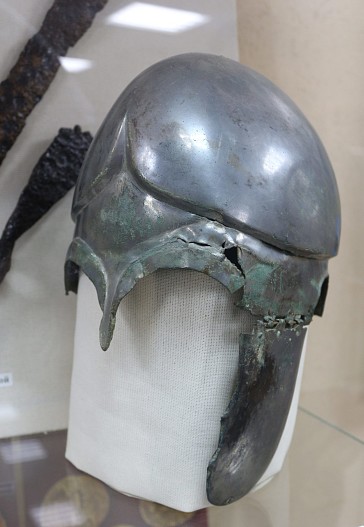 Шлем аттический, IV в. до н.э.