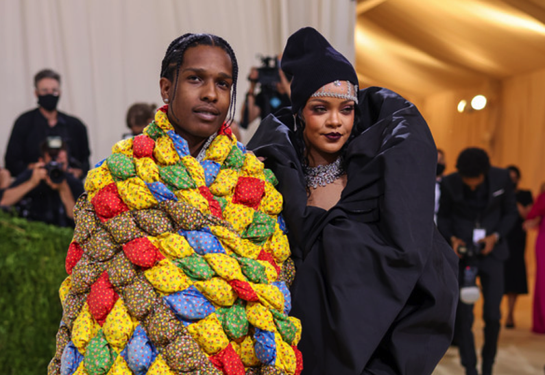 Была ли помолвка и свадьба? Рианна и A$AP Rocky всполошили интернет новым видео