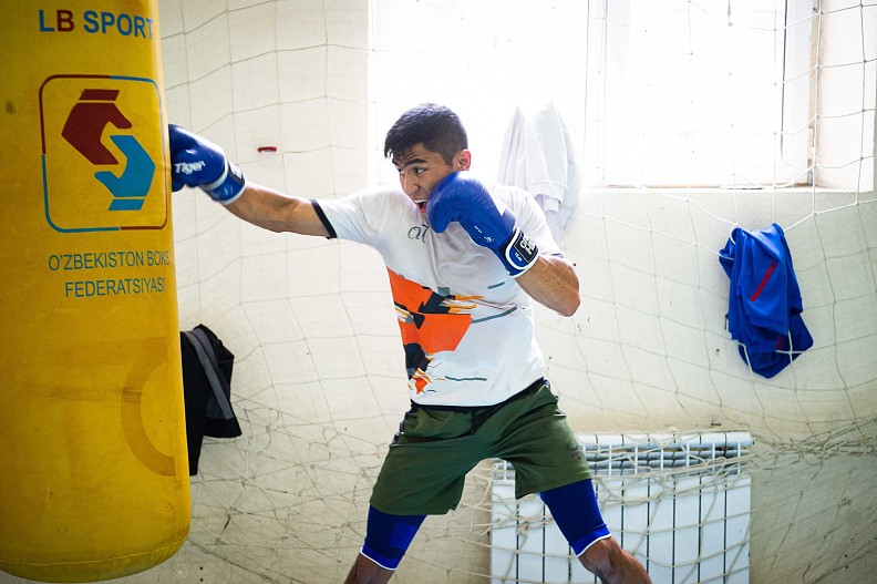 Тренировка боксеров в Янгиобаде