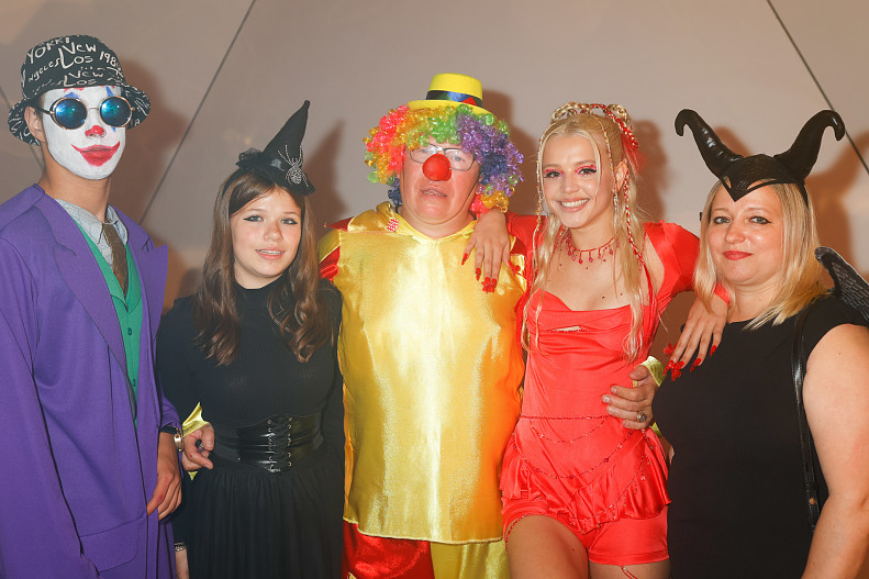 Юлия Гаврилина с семьей