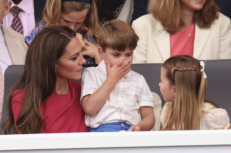 Кейт Миддлтон с детьми