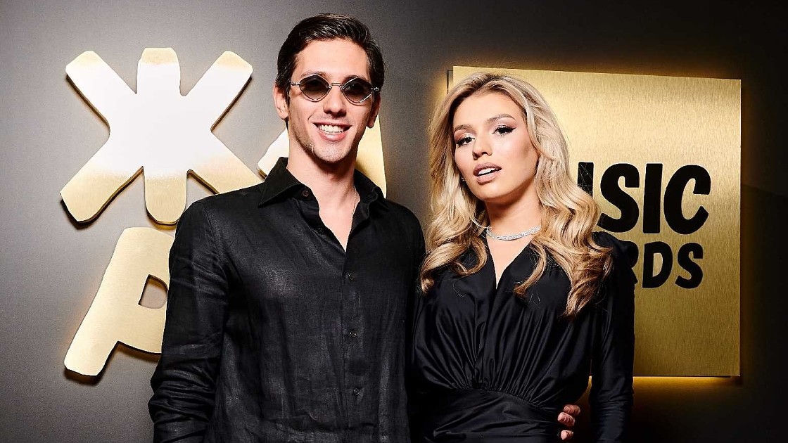 Люся чеботина и юркисс 2022. Люся чеботина и юркисс. Люся чеботина певица. Люся чеботина т юркисс. Чеботина м юркисс.