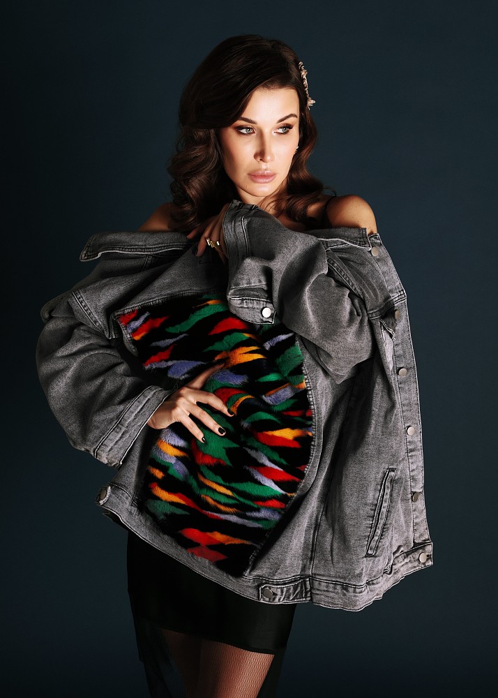 длинная шуба из песца. мех рыси. мех летом. рианна в пальто. мех летом.