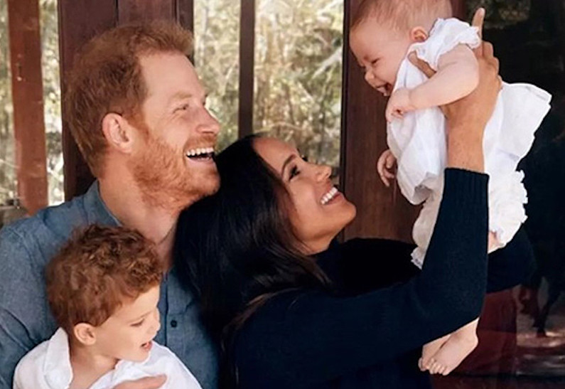 Как выглядит подросший сын принца Гарри и Меган Маркл? Редкие фото 3-летнего Арчи попали в Сеть