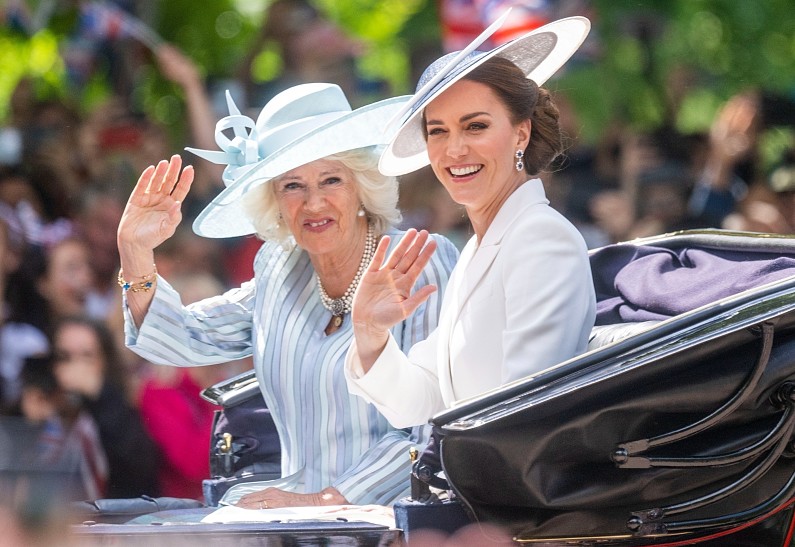 Особая связь Кейт Миддлтон и Камиллы Паркер-Боулз: какие важные советы жена принца Чарльза дает своей невестке?