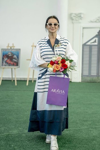 Телеведущая Екатерина Стриженова