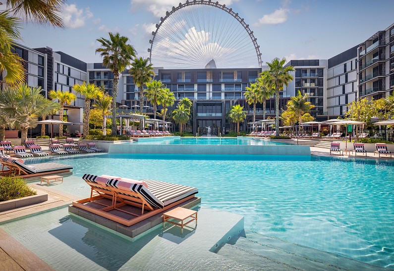 Отель Caesars Palace Dubai  получил пятизвездочную награду в путеводителе Forbes Travel Guide 2022
