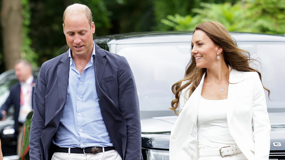 Принц Уильям улетает в США без Кейт Миддлтон. Встретится ли он с принцем Гарри?