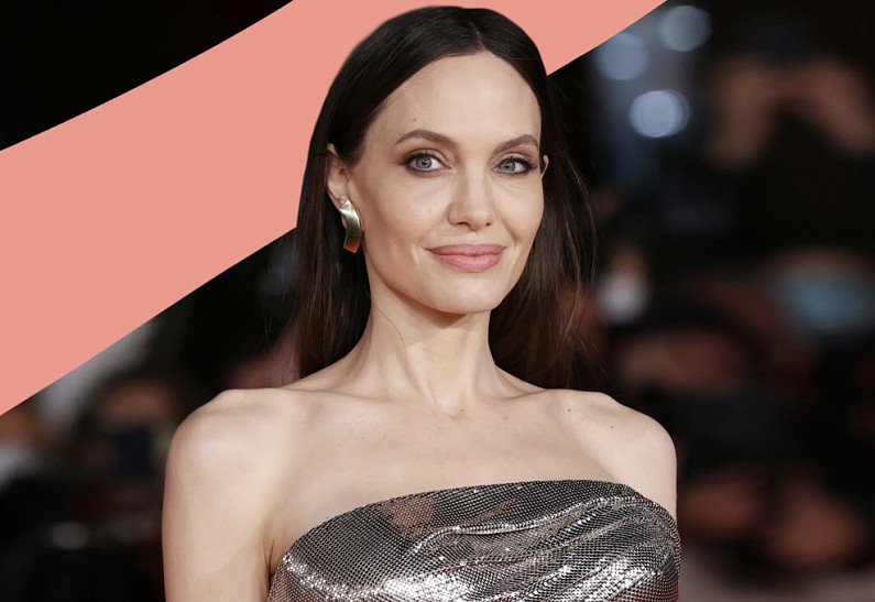 «Будто два шара»: Анджелина Джоли снова сделала пластику груди. Фото!