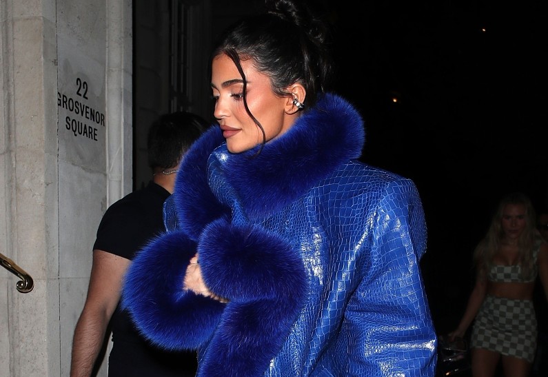 Кайли Дженнер откровенно рассказала о послеродовой депрессии