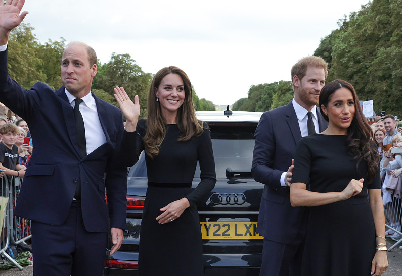 «Елизавета II гордилась бы»: жест принца Уильяма по отношению к принцу Гарри восхитил поклонников королевской семьи