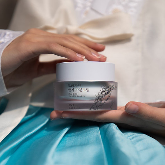 Увлажняющий дневной крем для лица  с рисовыми отрубями, House Of Dohwa