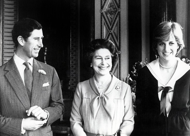 Принц Чарльз, Елизавета II и принцесса Диана