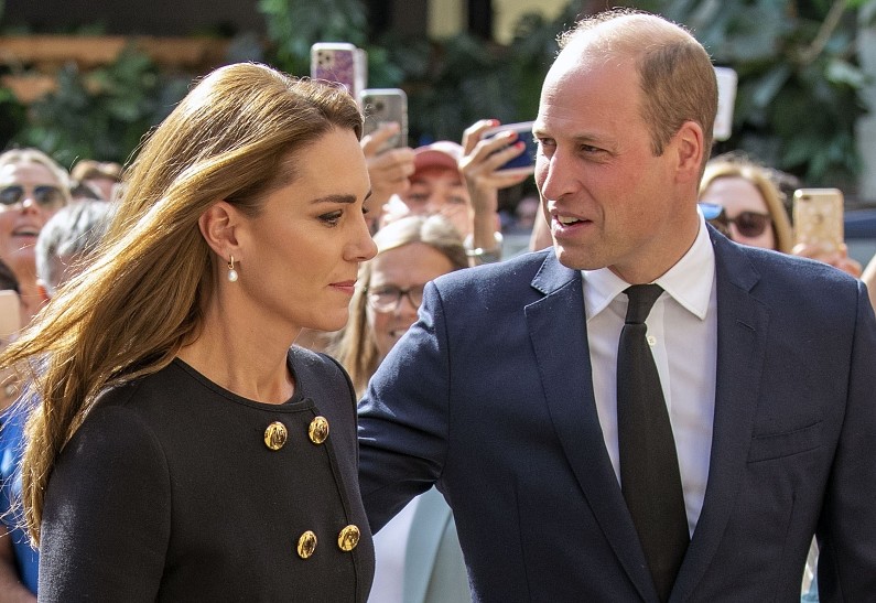 Принц Уильям и Кейт Миддлтон впервые появились на публике после похорон Елизаветы II. Фото!