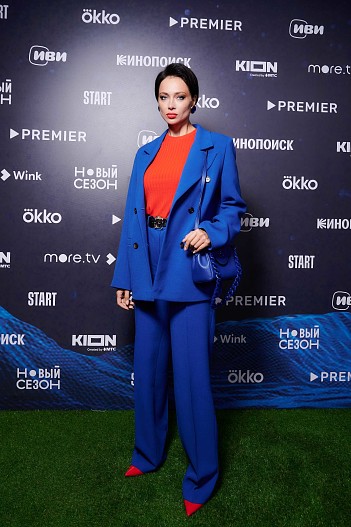 Настасья Самбурская