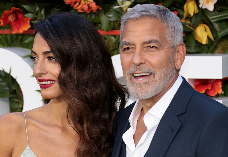 Джордж Клуни рассказал об отношениях с женой Амаль и длительной дружбе с Джулией Робертс