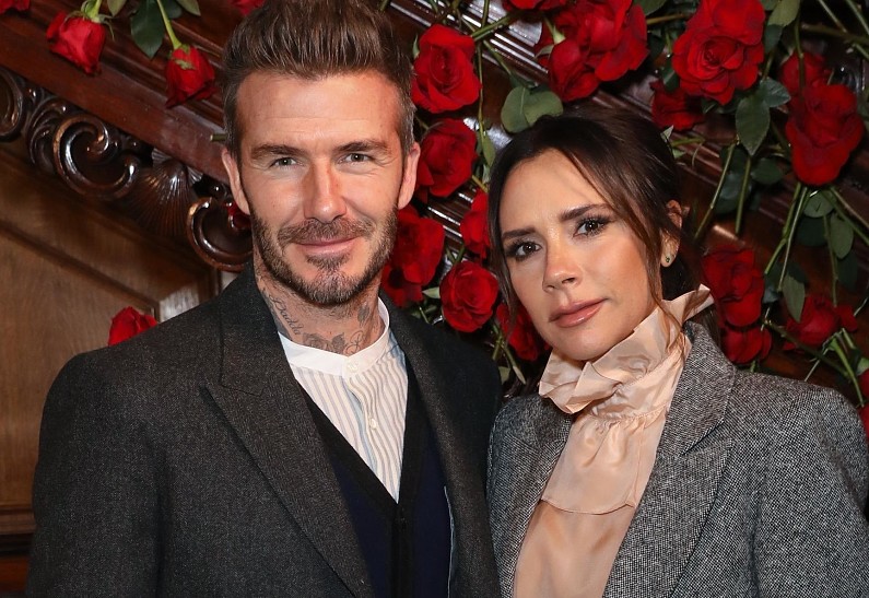 Разлад в семье? Виктория Бекхэм удалила тату с инициалами мужа