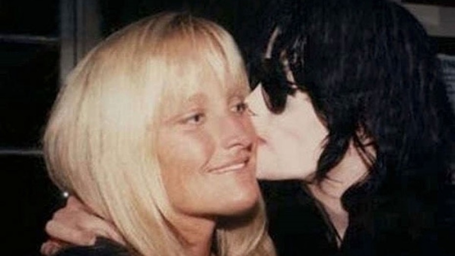 Бывшая жена Майкла Джексона признала себя частично виноватой в его смерти