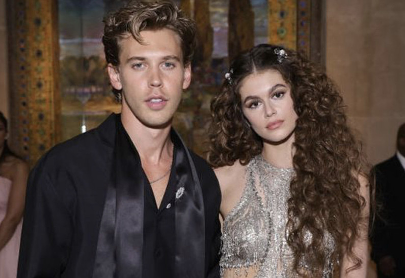 Кайя Гербер и Остин Батлер впервые за долгое время вышли в свет вместе