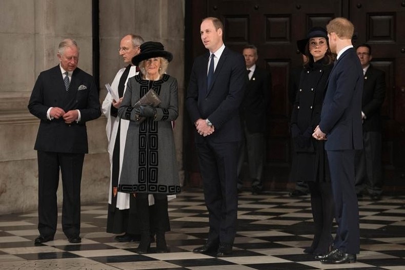 Члены королевской семьи