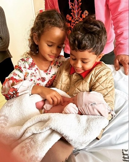 Дети Джона Ледженда и Крисси Тейген