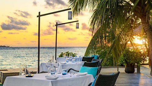Романтичный отдых в Sheraton Maldives Full Moon Resort & Spa
