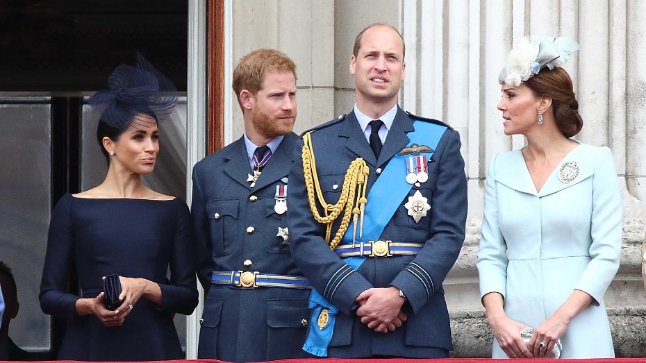 Как королевская семья отреагировала на скандальное интервью принца Гарри? Рассказываем! 