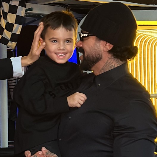 Тимати с сыном