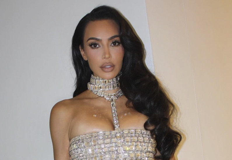 Обнаженные спортсмены: Ким Кардашьян создала первую коллекцию нижнего белья для мужчин