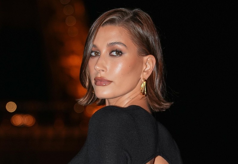 Хейли Бибер резко ответила на слухи о проблемах в браке